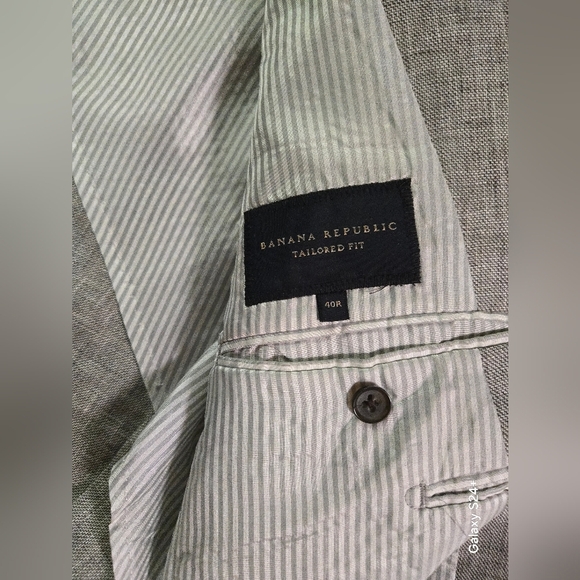Bana Republic Gray Blazer - Picture 6 of 11